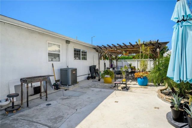 10502 Woodley Avenue, Granada Hills, CA 91344
