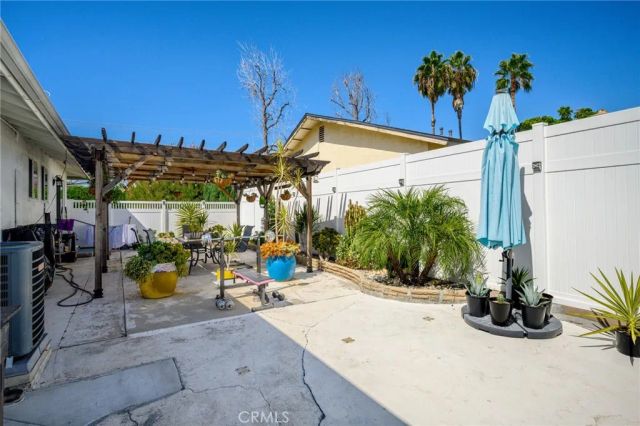 10502 Woodley Avenue, Granada Hills, CA 91344