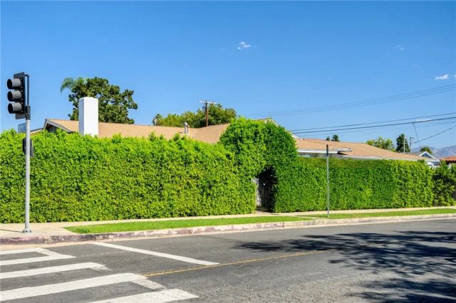 10502 Woodley Avenue, Granada Hills, CA 91344