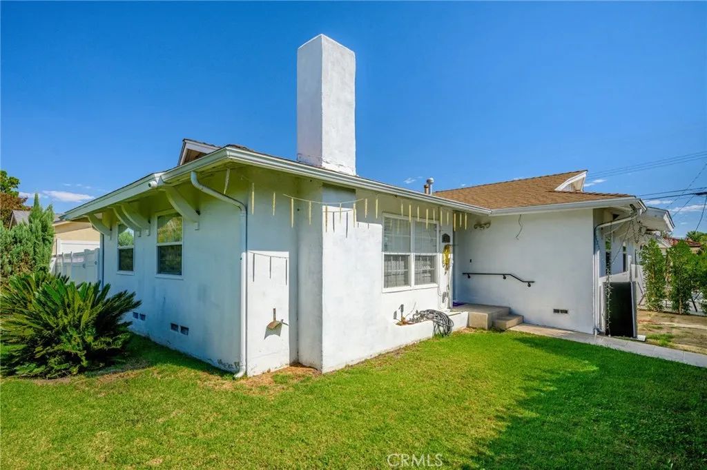 10502 Woodley Avenue, Granada Hills, CA 91344