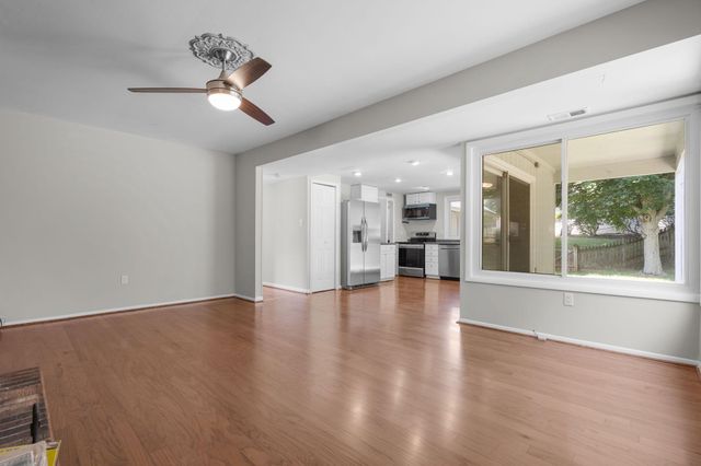 110 VICTORIA PL, Sterling, VA 20164