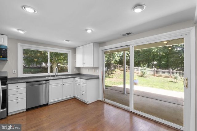 110 VICTORIA PL, Sterling, VA 20164