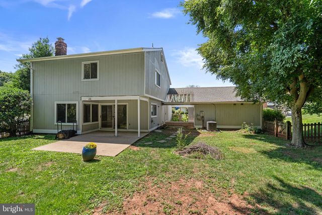110 VICTORIA PL, Sterling, VA 20164