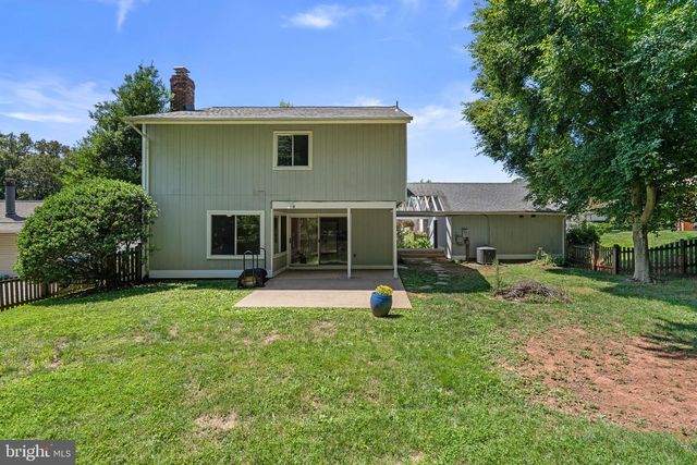 110 VICTORIA PL, Sterling, VA 20164