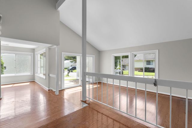 110 VICTORIA PL, Sterling, VA 20164