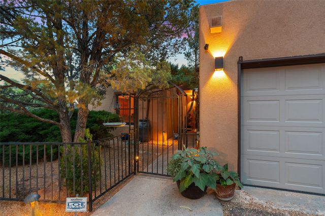 113 Michelle Drive, Santa Fe, NM 87501