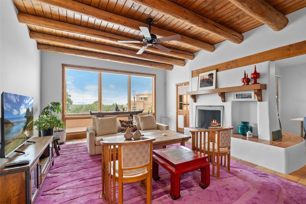 113 Michelle Drive, Santa Fe, NM 87501