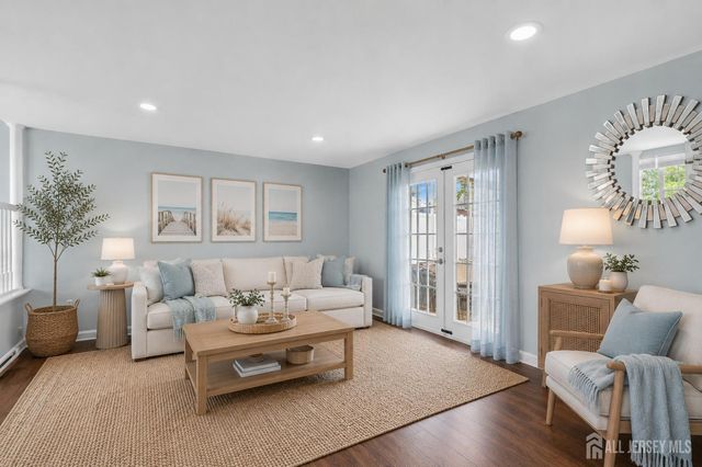 5 Heckleman Street, Union Beach, NJ 07735