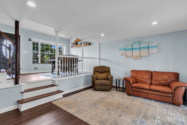 5 Heckleman Street, Union Beach, NJ 07735