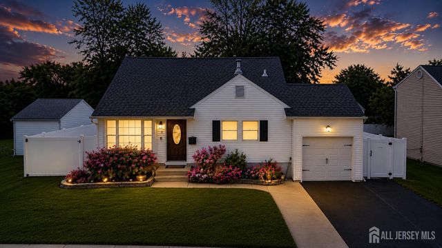 5 Heckleman Street, Union Beach, NJ 07735