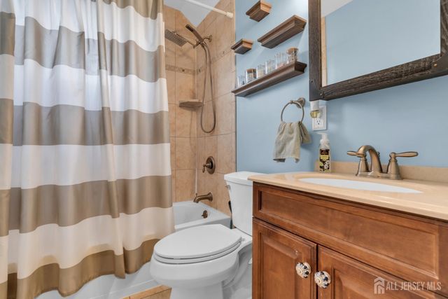 5 Heckleman Street, Union Beach, NJ 07735