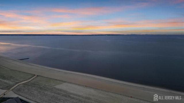 5 Heckleman Street, Union Beach, NJ 07735
