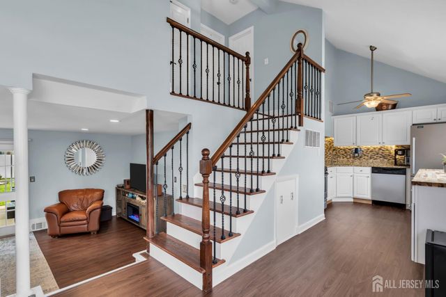5 Heckleman Street, Union Beach, NJ 07735
