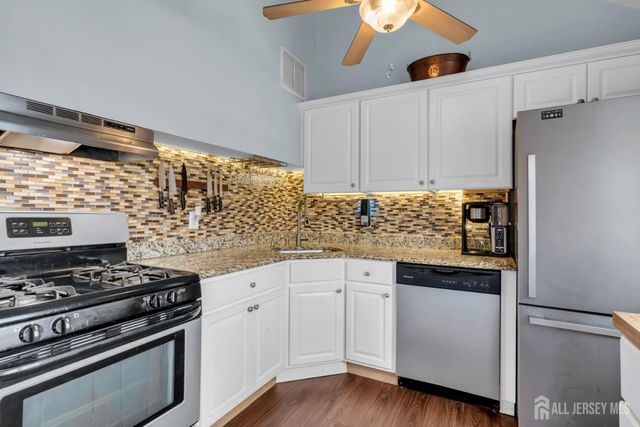 5 Heckleman Street, Union Beach, NJ 07735