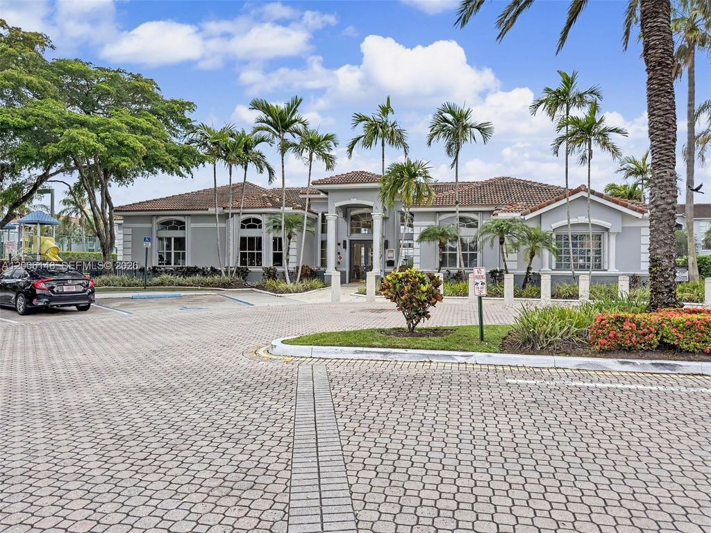 9615 NW 1st Court 10302, Pembroke Pines, FL 33024