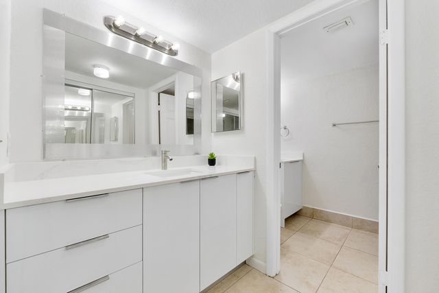 9777 Westview Drive 1112, Coral Springs, FL 33076