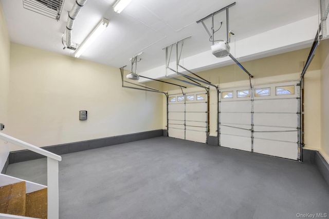 1 Crystal Court, Smithtown, NY 11787