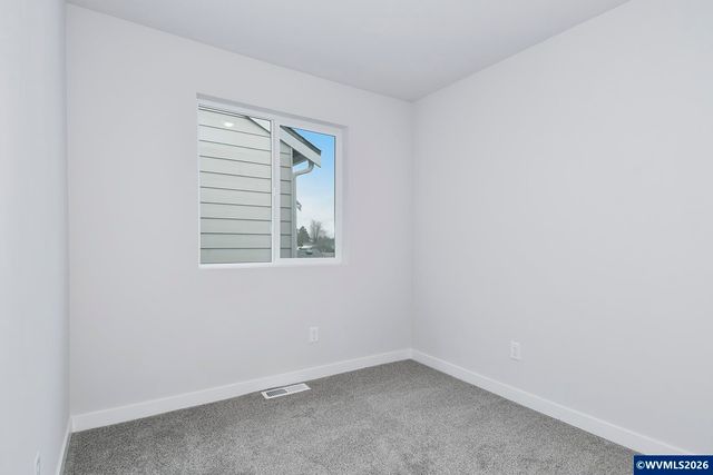 1251 Parkside Av, Woodburn, OR 97071