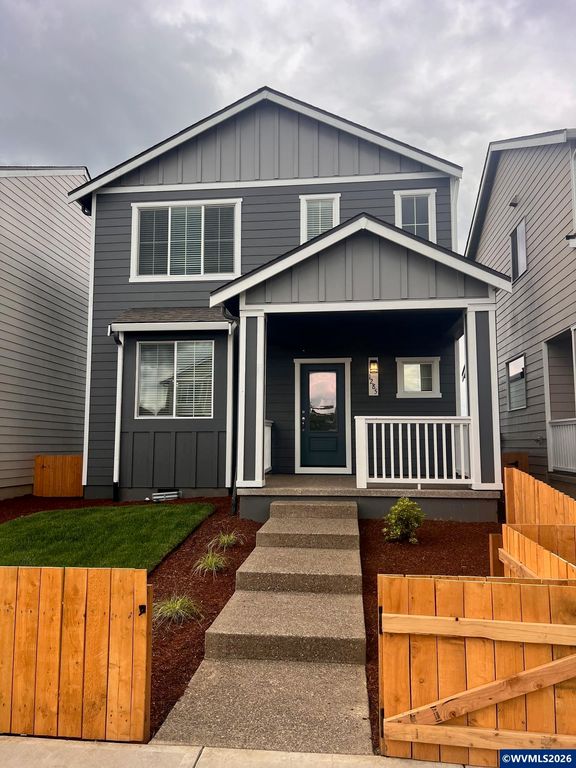1251 Parkside Av, Woodburn, OR 97071