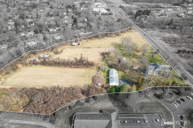 184-186 State Route 34, Holmdel, NJ 07733
