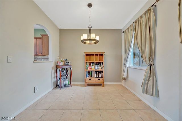 9808 Roundstone CIR, Fort Myers, FL 33967