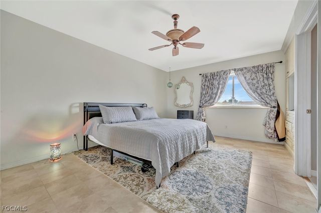 9808 Roundstone CIR, Fort Myers, FL 33967