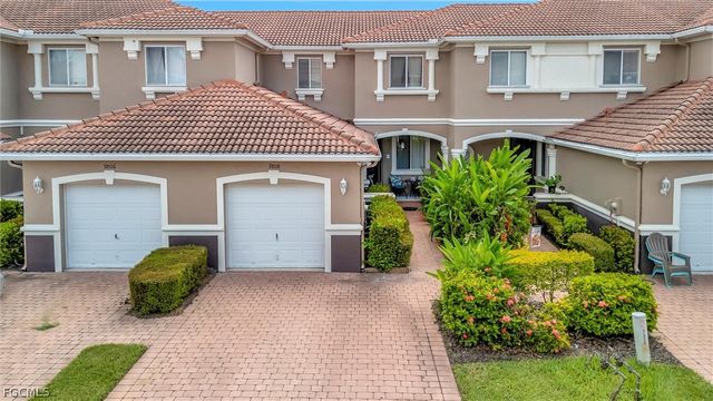 9808 Roundstone CIR, Fort Myers, FL 33967