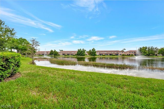 9808 Roundstone CIR, Fort Myers, FL 33967