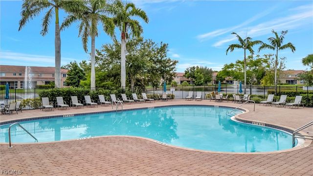 9808 Roundstone CIR, Fort Myers, FL 33967