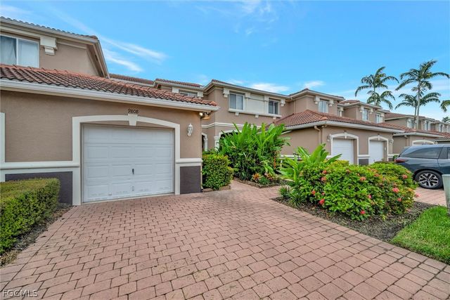 9808 Roundstone CIR, Fort Myers, FL 33967