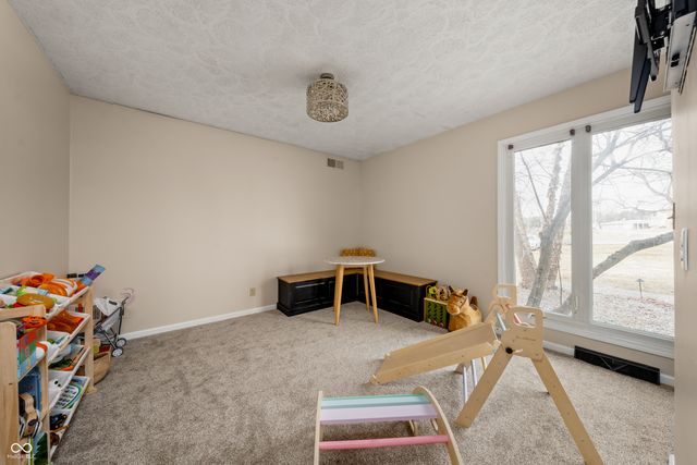 3815 Clubhouse Court, Greenwood, IN 46142