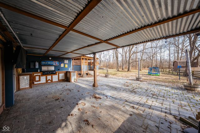 3815 Clubhouse Court, Greenwood, IN 46142