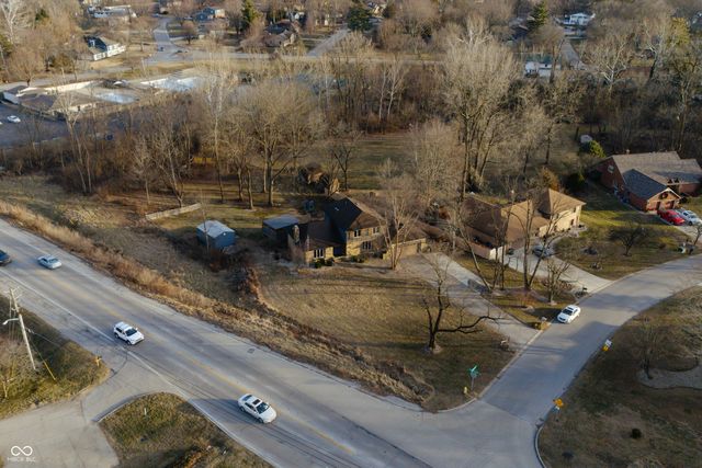 3815 Clubhouse Court, Greenwood, IN 46142