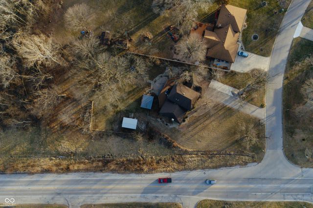 3815 Clubhouse Court, Greenwood, IN 46142