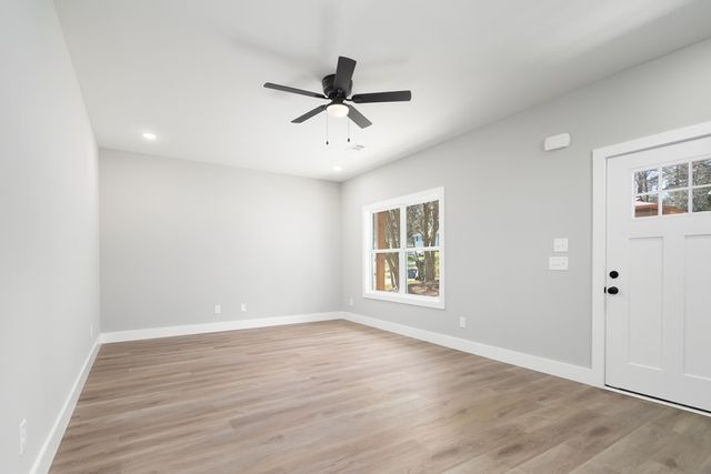 2116 6th Avenue, Phenix City, AL 36867