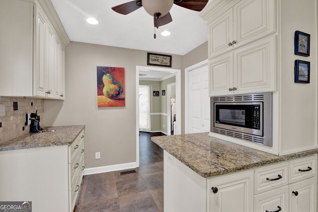 382 Charleston Lane, Lawrenceville, GA 30046