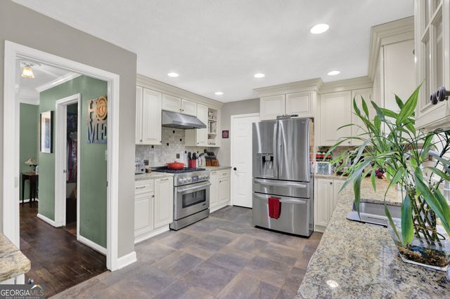 382 Charleston Lane, Lawrenceville, GA 30046