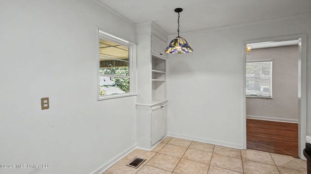 5473 Pine Lane Drive, Jackson, MS 39211