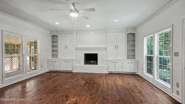 5473 Pine Lane Drive, Jackson, MS 39211