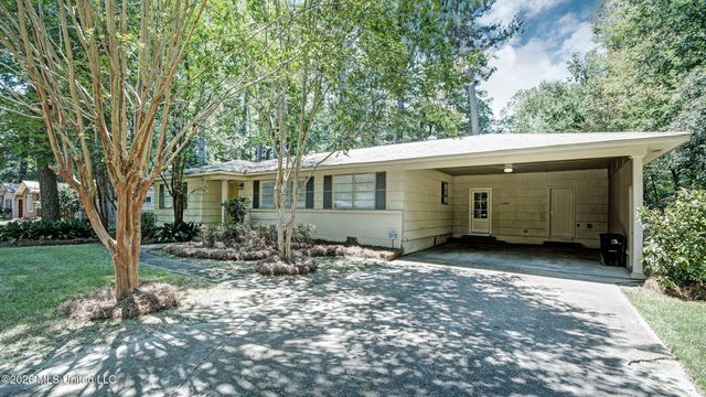 5473 Pine Lane Drive, Jackson, MS 39211