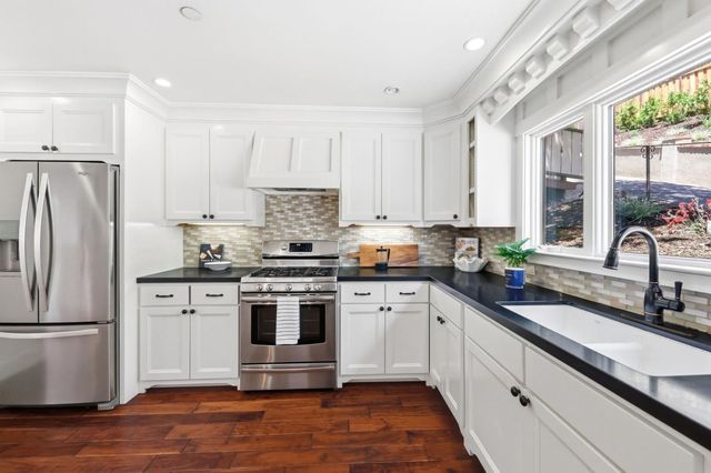 1050 Merner Road, Hillsborough, CA 94010