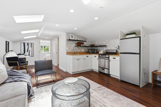 1050 Merner Road, Hillsborough, CA 94010