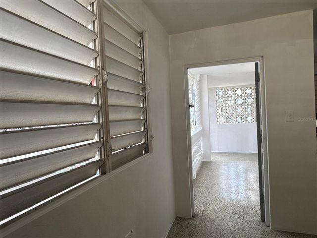 121 CALLE HERMANDAD INTERIOR, Guaynabo, PR 00965