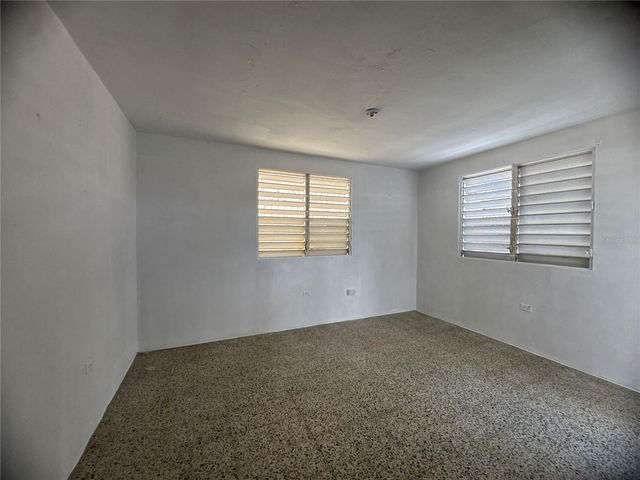 121 CALLE HERMANDAD INTERIOR, Guaynabo, PR 00965