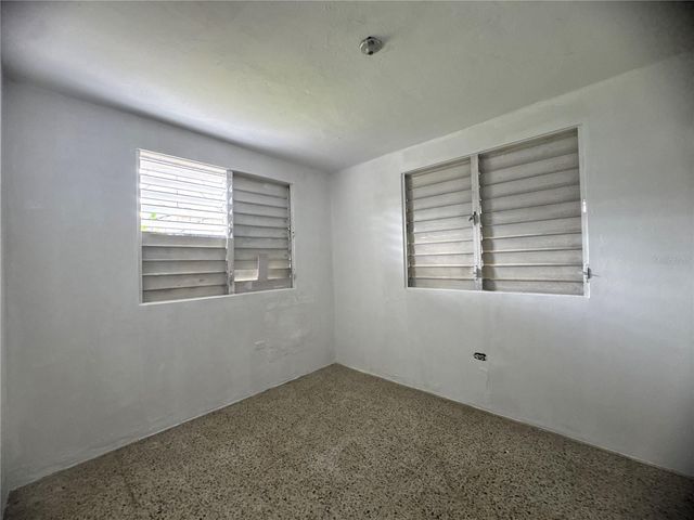 121 CALLE HERMANDAD INTERIOR, Guaynabo, PR 00965