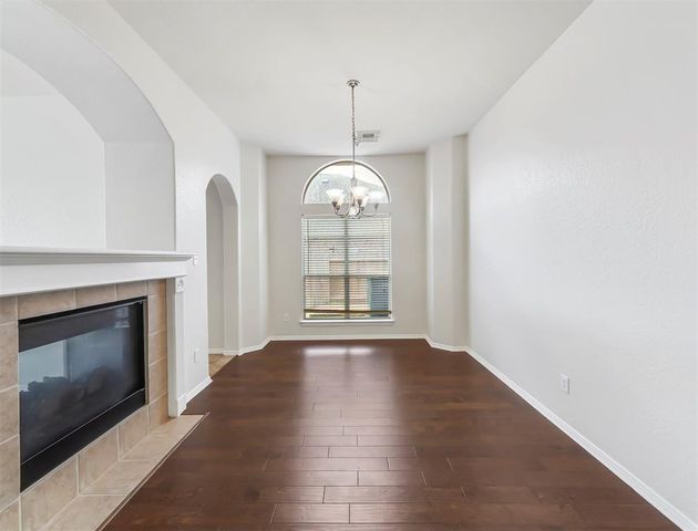 2501 Shady Falls Lane, Pearland, TX 77584