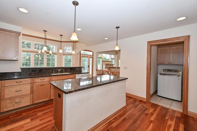 4081 S Fohr DRIVE, New Berlin, WI 53151