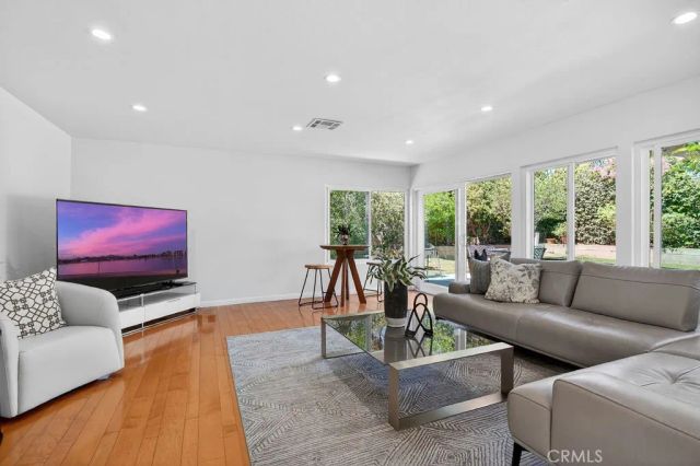1663 N Yurok, Orange, CA 92867