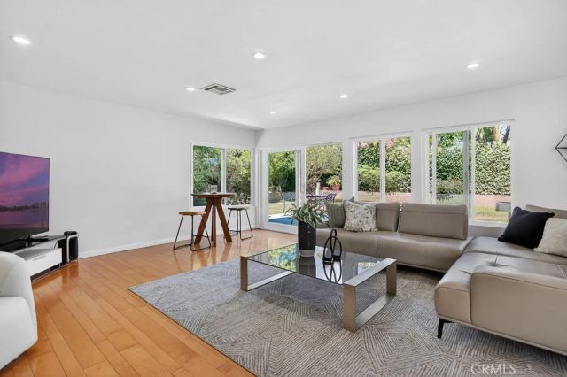 1663 N Yurok, Orange, CA 92867