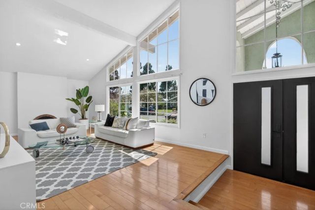 1663 N Yurok, Orange, CA 92867